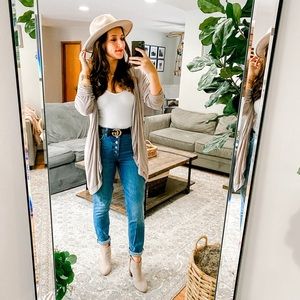 Meet your Posher, Carroll